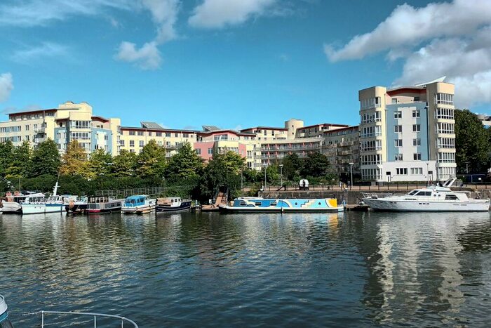 1 Bedroom Apartment To Rent In The Crescent, Hannover Quay, Bristol, BS1
