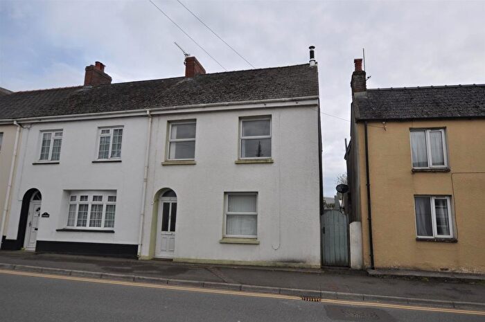 3 Bedroom End Of Terrace House For Sale In Spring Gardens, Whitland, SA34