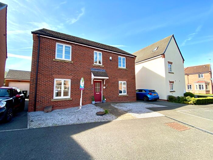 4 Bedroom House To Rent In Calder Gardens, Bingham, NG13