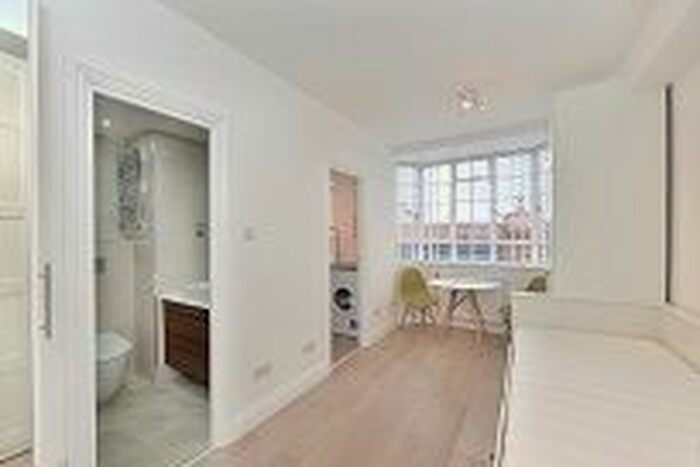 Studio To Rent In Chelsea Cloisters, Sloane Avenue, London SW3