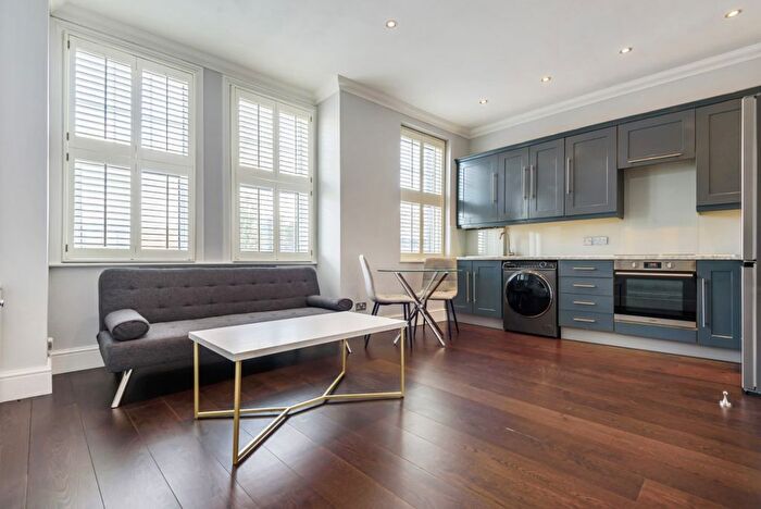 2 Bedroom Property To Rent In Queenstown Road, Battersea, London, SW8