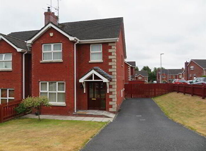3 Bedroom Semi-Detached House For Sale In Moss View, Waringstown, BT66