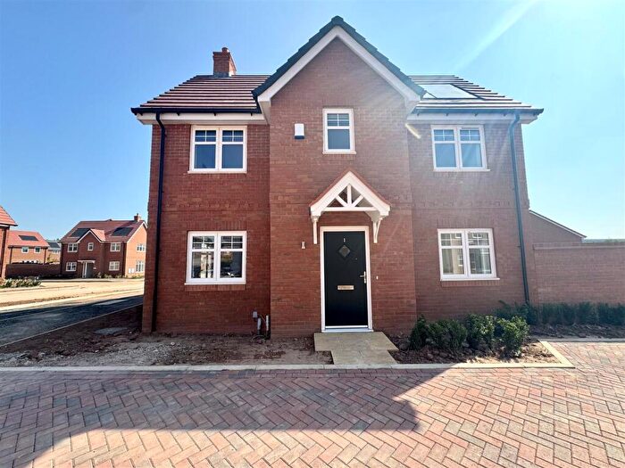 3 Bedroom Semi-Detached House To Rent In Breeze View, The Meadows, CV7