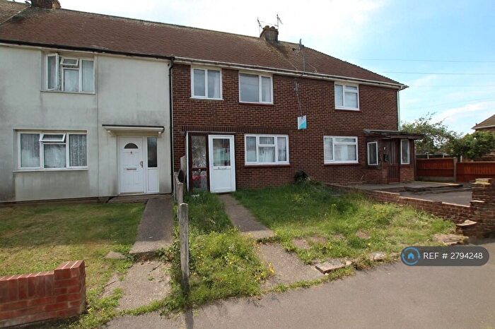 3 Bedroom Terraced House To Rent In Manor Road, Queenborough, ME11