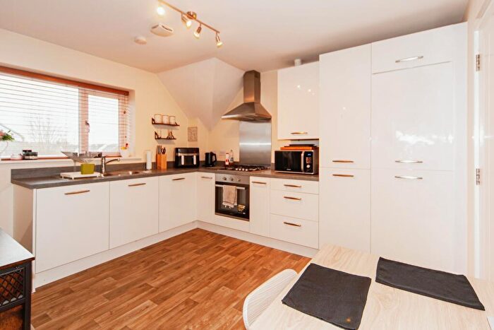 1 Bedroom Flat For Sale In Anton Close, Rugby, CV21