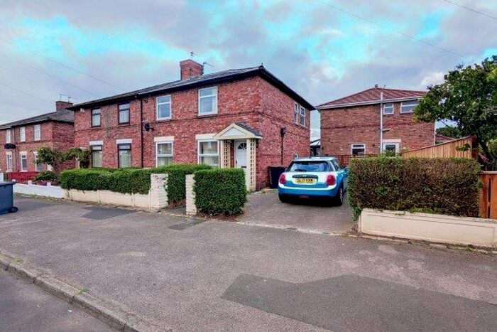 3 Bedroom Semi-Detached House To Rent In Cookson Terrace, Chester Le Street, DH2