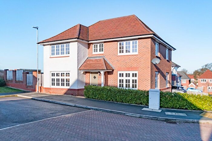 4 Bedroom Detached House To Rent In Fairfield Drive, Webheath, Redditch, Worcestershire, B97