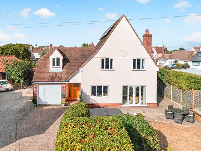 4 Bedroom Semi-Detached House For Sale In Plantation Road, Boreham, Chelmsford, Essex, CM3