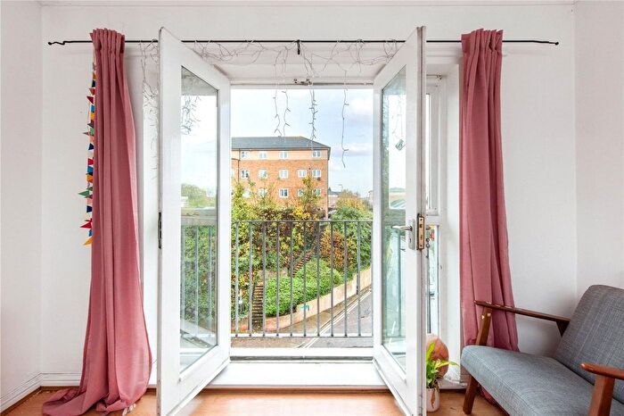 1 Bedroom Flat To Rent In Eastway, London, E9