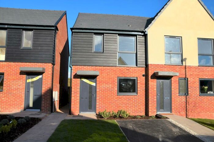 2 Bedroom Semi-Detached House To Rent In Henry Mason Place, Bucknall Grange, Stoke-on-Trent, ST2