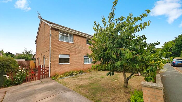 1 Bedroom End Terrace House For Sale In Five Acre Drive, Stapleton, Bristol, BS16