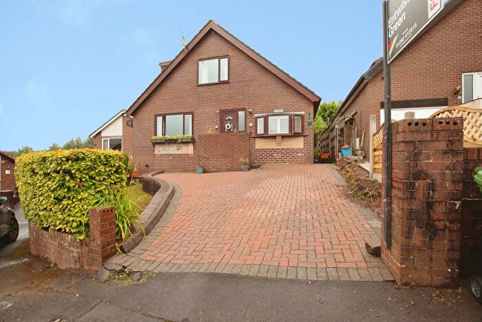 4 Bedroom Detached House For Sale In Glendale Close, Burnley, Lancashire, BB11
