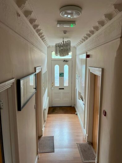 1 Bedroom Flat To Rent In Palatine Road, London, N16