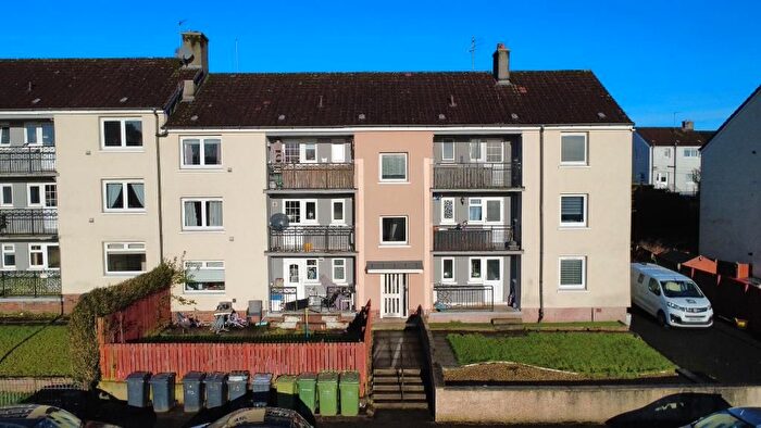 2 Bedroom Flat For Sale In Friarscroft, Kirkintilloch, Glasgow, G66