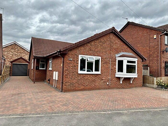 3 Bedroom Detached Bungalow For Sale In Pinefield Road, Barnby Dun, Doncaster, DN3