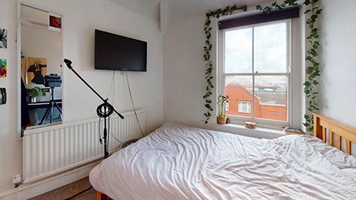 5 Bedroom Flat To Rent In Hillgrove Street, Bristol, BS2