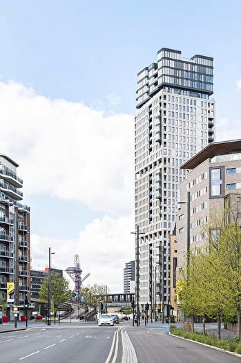 1 Bedroom Penthouse For Sale In Great Eastern Road, Stratford, London, E15