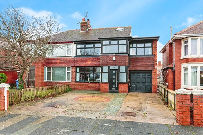 Property For Sale In Cypress Avenue, Thornton-Cleveleys, FY5