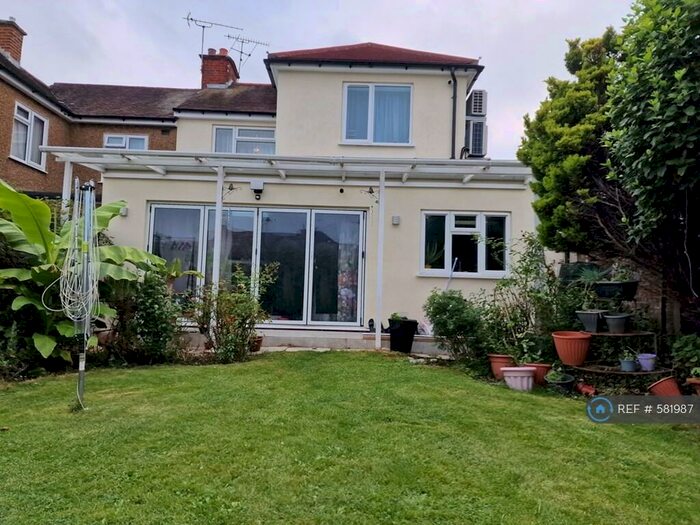 4 Bedroom Semi-Detached House To Rent In Hartland Drive, Ruislip Manor, HA4