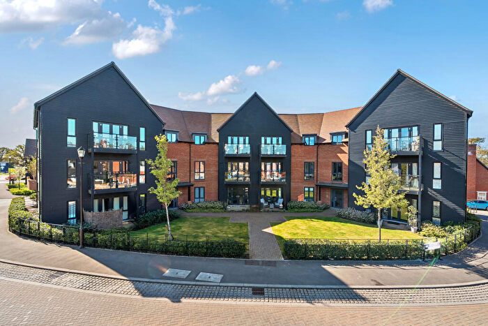 2 Bedroom Apartment For Sale In Barnsletts, Rotherfield Greys, Henley-on-Thames, Oxfordshire, RG9