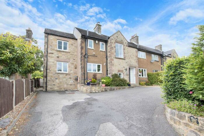 3 Bedroom Semi-Detached House For Sale In Baslow Road, Bakewell, DE45