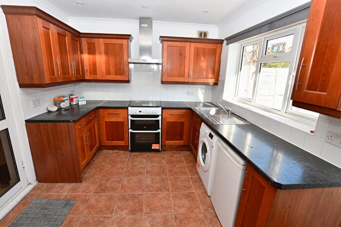 3 Bedroom End Of Terrace House To Rent In Langdale Road, Thornton Heath, Surrey, CR7