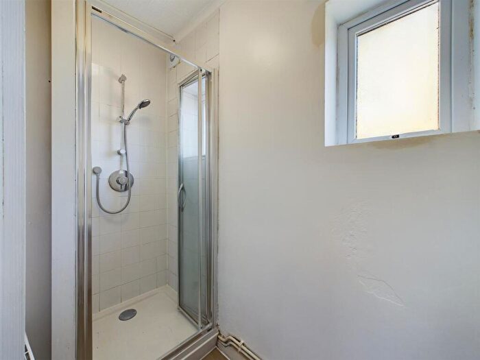 3 Bedroom Flat To Rent In Totland Road, Brighton, East Sussex, BN2