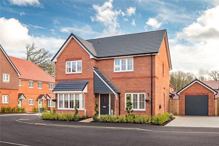 4 Bedroom Detached House For Sale In Barley Road, Finchwood Park, Wokingham, Berkshire, RG40