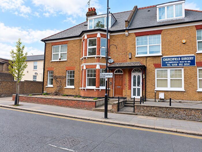 2 Bedroom Flat For Sale In Churchfield Road, Acton, W3