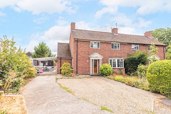 3 Bedroom Semi Detached House For Sale In Sefton Close, Stoke Poges, SL2