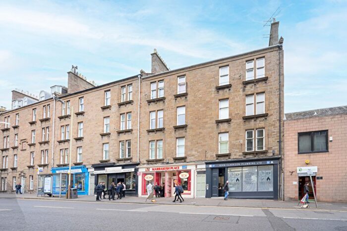 2 Bedroom Flat To Rent In Albert Street, Dundee, DD4