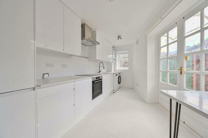 1 Bedroom Flat To Rent In Balfour Street, Elephant And Castle, SE17