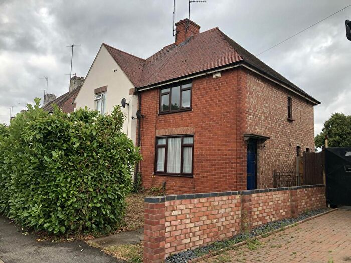 2 Bedroom House To Rent In Cartrill Street, Raunds, NN9