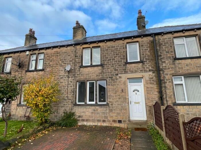 3 Bedroom Semi-Detached House To Rent In Reinwood Road, Huddersfield, HD3