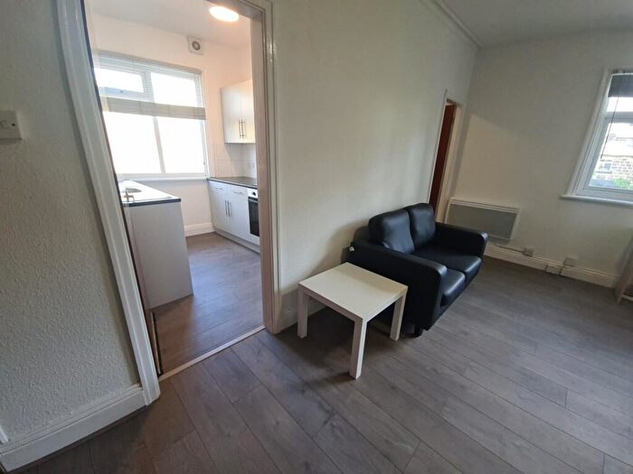 1 Bedroom House To Rent In Cottage Road, Leeds, LS6