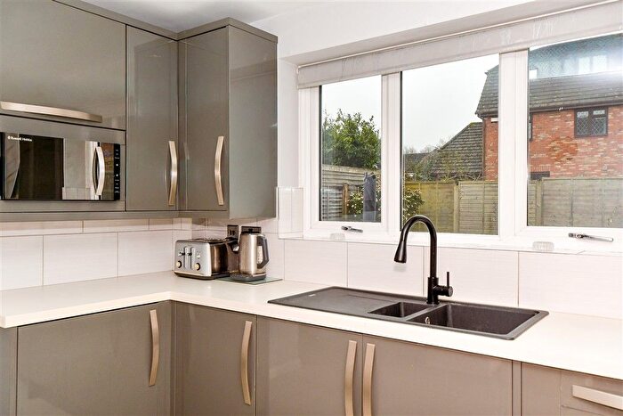 5 Bedroom Detached House For Sale In Bluebell Road, Kingsnorth, Ashford, Kent, TN23