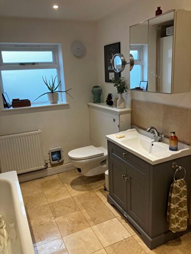 1 Bedroom Property To Rent In Leavesden Road, Watford, WD24