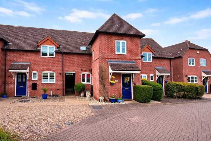 3 Bedroom Mews For Sale In Hay Wains, Woolmer Green, Knebworth, SG3