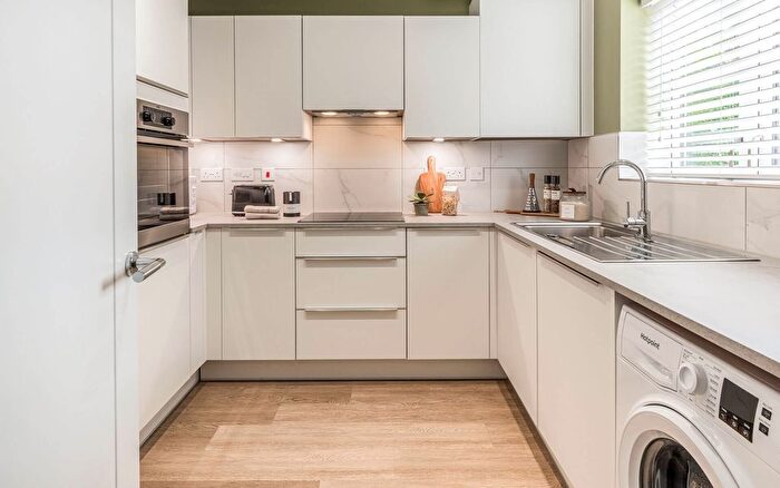 4 Bedroom Terraced House For Sale In Harrow Lane, St Leonards-On-Sea, TN37