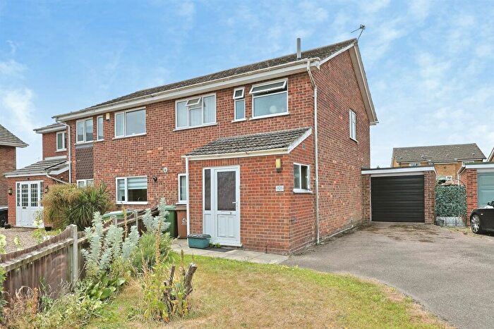 3 Bedroom Semi Detached House For Sale In Angela Road, Horsford, Norwich, NR10