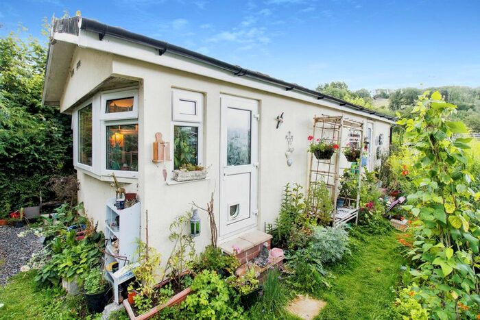 1 Bedroom Mobile/park Home For Sale In Ashburton Park, Ashburton, Newton Abbot, TQ13