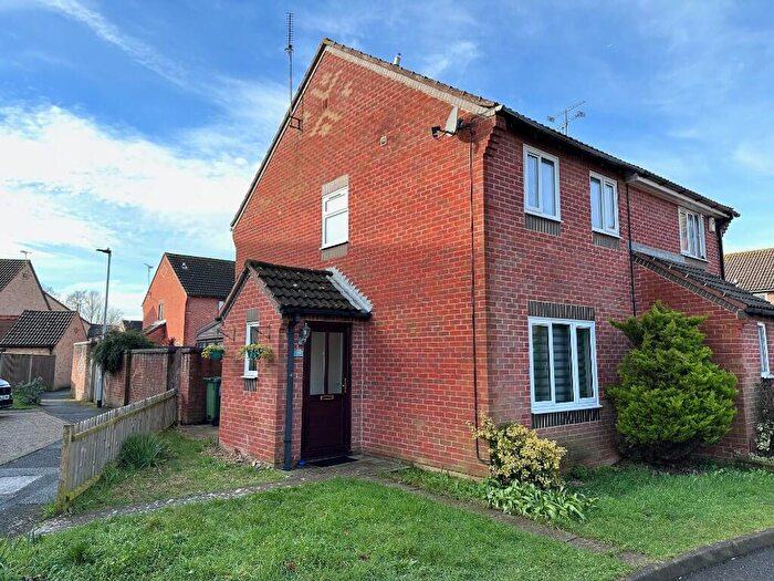 2 Bedroom Semi-Detached House For Sale In Brampton Lane, Portsmouth, Hampshire, PO3