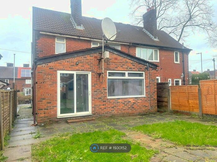 3 Bedroom Semi-Detached House To Rent In Charlestown Road, Manchester, M9