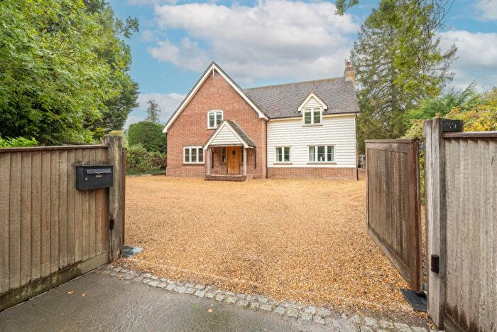 5 Bedroom Detached House For Sale In Lower Road, Stoke Mandeville Village, HP22