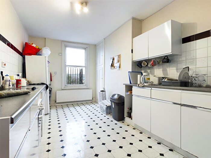 3 Bedroom Apartment To Rent In Salisbury Road, Hove, East Sussex, BN3