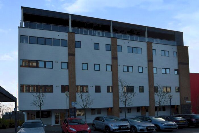 1 Bedroom Flat For Sale In Avebury Boulevard, Milton Keynes, MK9