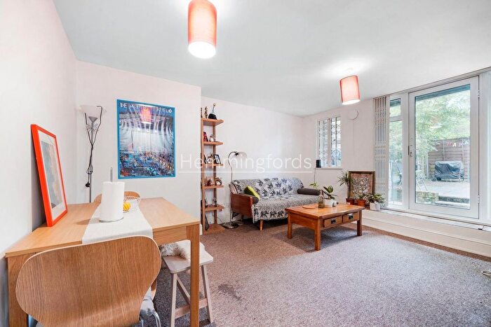 1 Bedroom Flat To Rent In Camden Road, Camden, N7