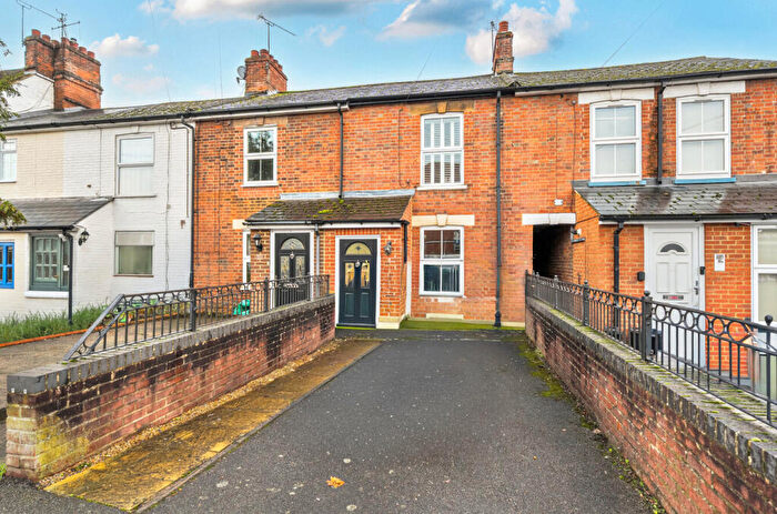 3 Bedroom Terraced House For Sale In Oxford Road, Wokingham, Berkshire, RG41