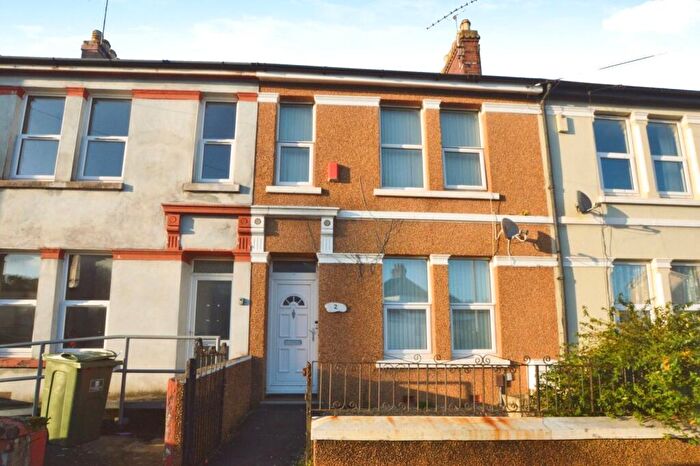 3 Bedroom Terraced House For Sale In Trelawney Avenue, Plymouth, Devon, PL5