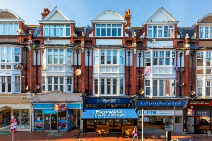 1 Bedroom Flat To Rent In Grove Road, Eastbourne, East Sussex, BN21